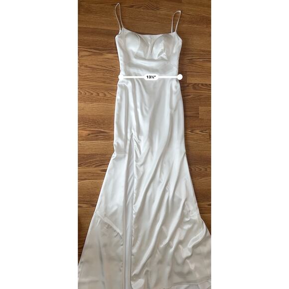 La Femme white Stretch Satin side slit Sheath Dress size 6/ small - Picture 3 of 13